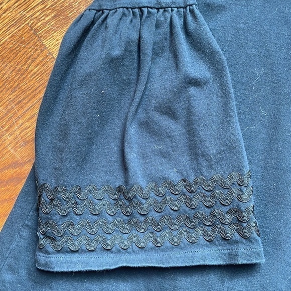 Vineyard Vines Large Navy Top - Picture 2 of 3